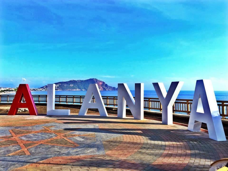 Cemal Bey Apart Hotel อลันยา ภายนอก รูปภาพ